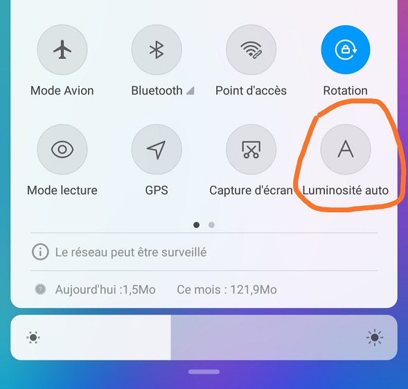 Luminosité automatique de l'écran